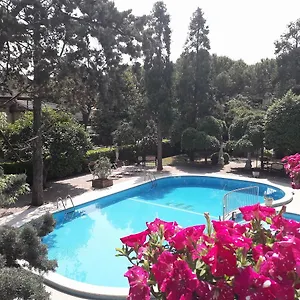 3* Hotell New Tiffany's Park
